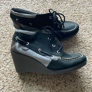 Sperry wedge heel shoes size 10